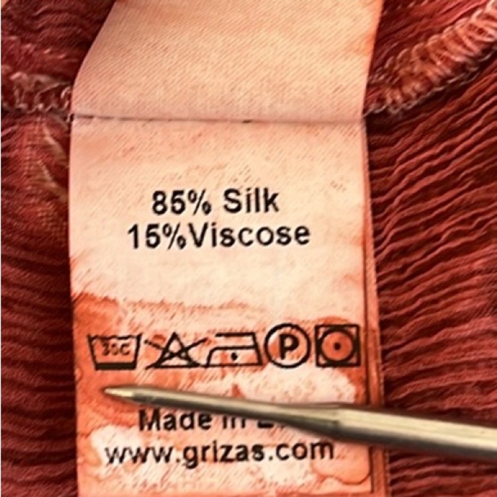 Grizas Silk Blend Patterned Sheer Top - Picture 9 of 9